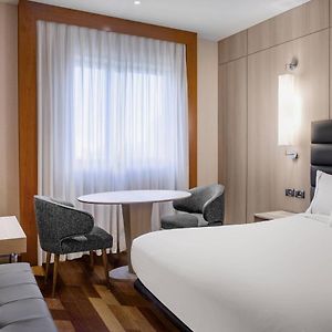 Habitación Estándar con Cama Queen